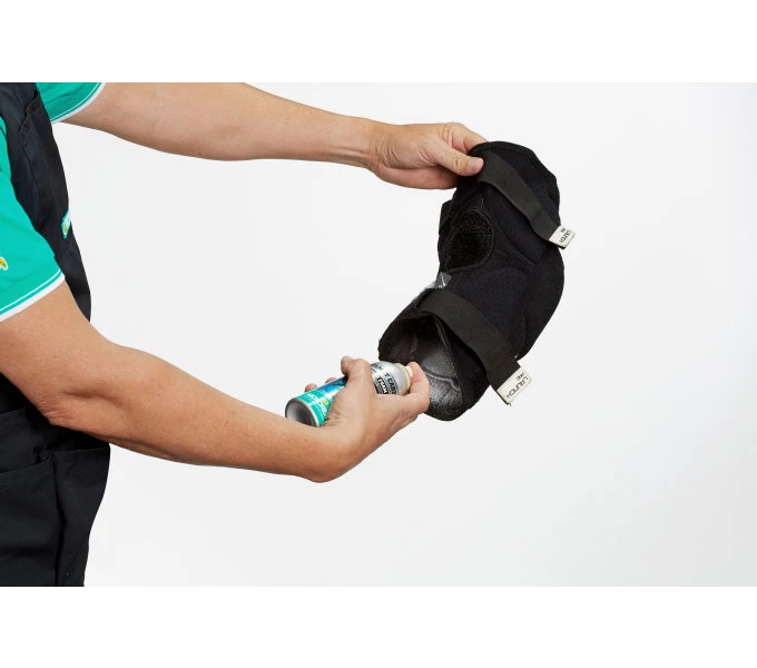 Motorex Helmet Care Spray Reinigungsschaum â Bild 3